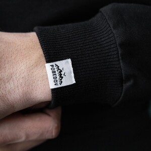 Фото - Світшот Pobedov бавовняний чорний з чорним гербом (вишивка) - Men box