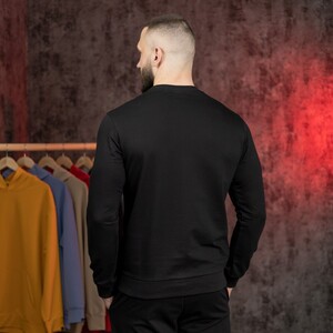 Фото - Світшот Pobedov бавовняний чорний з чорним гербом (вишивка) - Men box