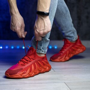 Фото - Мужские кроссовки Izzi "Изи Буст 450" красного цвета - Men box