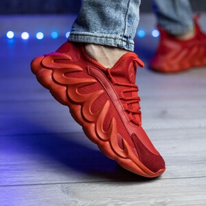 Фото - Мужские кроссовки Izzi "Изи Буст 450" красного цвета - Men box