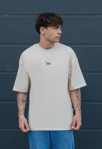 Фото - Футболка оверсайз молочная Staff logo milk oversize - Men box