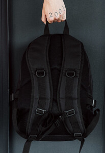 Фото - Однотонний чорний рюкзак Staff fol 20L black - Men box