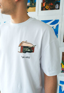 Фото - Футболка белого цвета Staff x Saga4 art 2 oversize - Men box