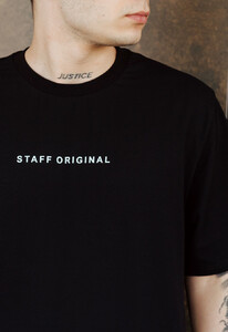 Фото - Черная оверсайз футболка Staff logo front black oversize - Men box