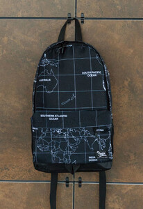 Фото - Черный рюкзак с картой Staff 15L map - Men box