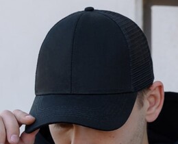 Фото - Однотонна чорна кепка тракер Staff Black2 - Men box