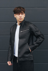 Фото - Демисезонная черная кожаная куртка Staff black - Men box