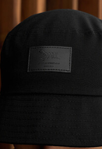 Фото - Однотонна чорна панама Staff black - Men box
