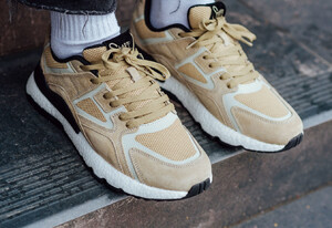 Фото - Замшеві бежеві кросівки Staff beige - Men box
