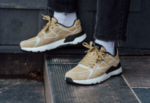 Фото - Замшеві бежеві кросівки Staff beige - Men box