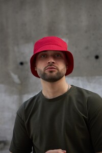 Фото - Яркая унисекс панама Intruder красного цвета - Men box