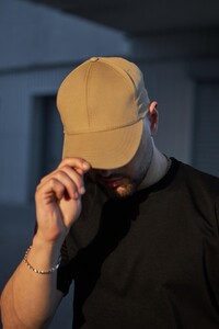 Фото - Базовая бейсболка от бренда Intruder MyCap в цвете хаки - Men box