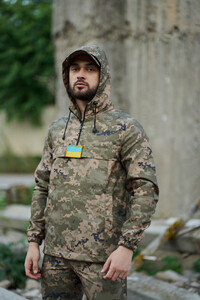 Фото - Чоловічий зелений анорак від Intruder піксельний Terra - Men box