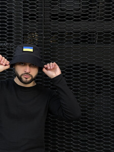 Фото - Чорна унісекс панама Intruder з прапором України - Men box