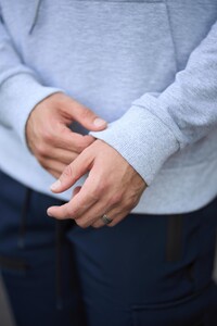 Фото - Трикотажне худі Intruder Vertigine в кольорі сірий меланж - Men box
