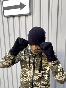 Фото - Чоловіча флісова шапка Intruder у чорному кольорі - Men box