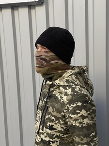 Фото - Чоловіча флісова шапка Intruder у чорному кольорі - Men box