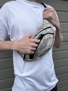 Фото - Пиксельная поясная сумка от Intruder для мужчин - Men box