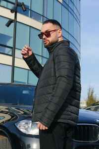 Фото - Базова весняна куртка Intruder Memory чорного кольору - Men box