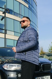 Фото - Однотонна куртка бренду Intruder Memory синього кольору - Men box
