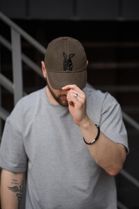 Фото - Бавовняна бейсболка від Intruder Bunny кольору хакі - Men box