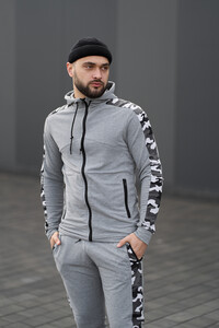 Фото - Серая мужская кофта Dazzle от бренда Intruder - Men box