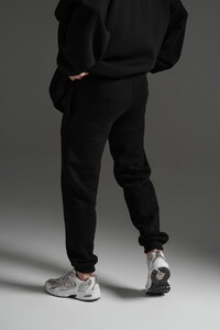 Фото - Утеплений оверсайз костюм Intruder BOWL чорного кольору - Men box