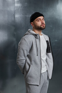 Фото - Теплый мужской костюм Intruder Spirited Hot серого цвета - Men box