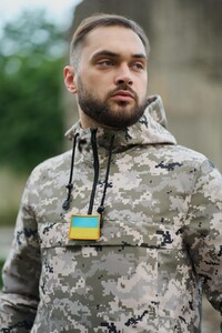 Фото - Пиксельный анорак от бренда Intruder Terra - Men box