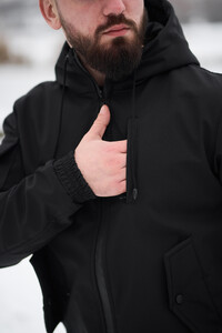 Фото - Повсякденна куртка Intruder Softshell чорного кольору - Men box