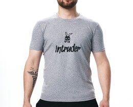 Фото - Чоловіча футболка бренду Intruder сірого кольору Bunny - Men box