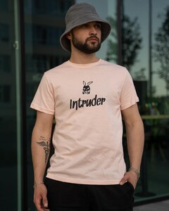 Фото - Футболка на каждый день от Intruder Bunny бежевая - Men box