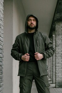 Фото - Демісезонна куртка для чоловіків Intruder кольору хакі Easy - Men box