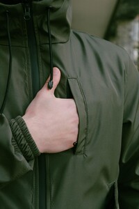 Фото - Демісезонна куртка для чоловіків Intruder кольору хакі Easy - Men box