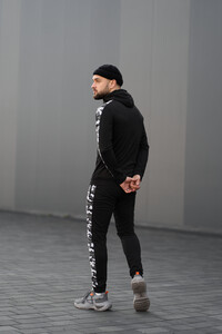 Фото - Мужские черные спортивки от бренда Intruder Dazzle - Men box