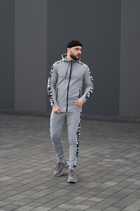 Фото - Спортивные штаны серого цвета бренда Intruder Dazzle - Men box