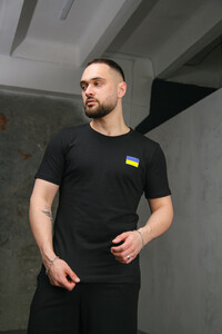 Фото - Чоловіча бавовняна футболка Intruder чорного кольору з прапором - Men box