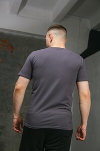 Фото - Чоловіча футболка з патріотичним принтом Intruder у кольорі графіт - Men box