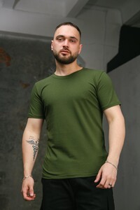 Фото - Однотонная мужская футболка от Intruder в цвете хаки - Men box