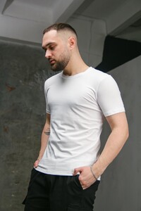 Фото - Футболка на кожен день від Intruder білого кольору - Men box