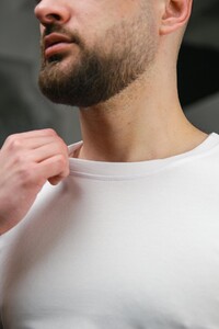 Фото - Футболка на кожен день від Intruder білого кольору - Men box
