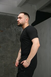 Фото - Базова футболка від Intruder чоловіча в чорному кольорі - Men box