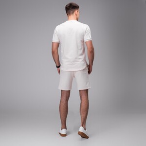 Фото - Бавовняні шорти світло-бежевого кольору Pobedov Nebo - Men box