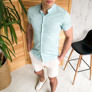 Фото - Бавовняні шорти світло-бежевого кольору Pobedov Nebo - Men box