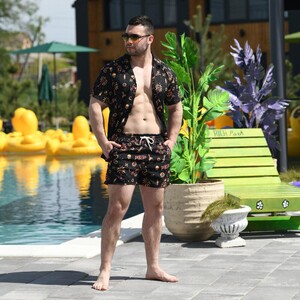 Фото - Шорти-плавки чорного кольору Pobedov Pool day Totem - Men box