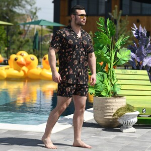 Фото - Шорти-плавки чорного кольору Pobedov Pool day Totem - Men box