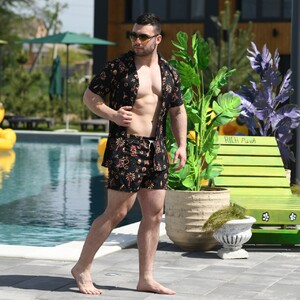 Фото - Шорти-плавки чорного кольору Pobedov Pool day Totem - Men box