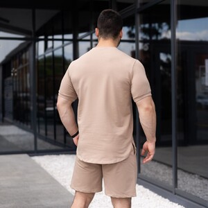 Фото - Однотонні шорти бежевого кольору Pobedov Nebo - Men box