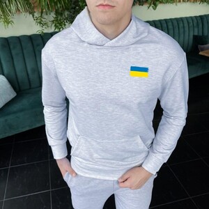 Фото - Сіре спортивне худі від бренду Pobedov з прапором України - Men box