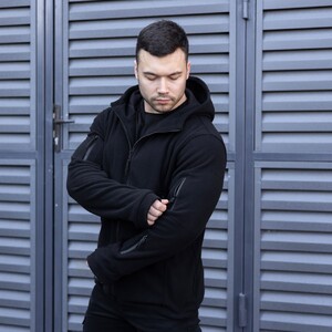 Фото - Флісова толстовка Pobedov Explorer чорного кольору - Men box